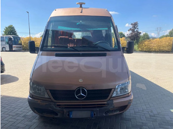 Minibus, Putnički kombi Mercedes-Benz Sprinter: slika 2