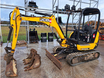 Mini bager JCB 8026
