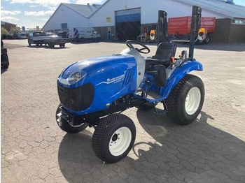 Komunalni traktor