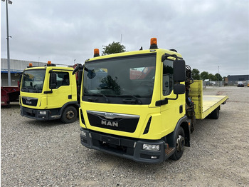 Kamion sa dizalicom MAN TGL 12.220