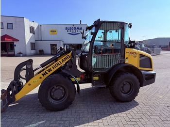 Utovarivač točkaš NEW HOLLAND