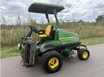 Baštenska kosačica JOHN DEERE 7500