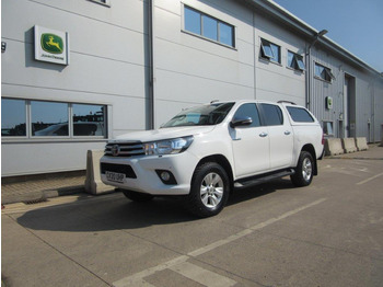 Pikap TOYOTA Hilux