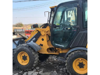 Utovarivač točkaš VOLVO