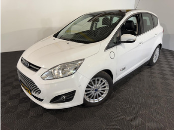 Automobil FORD