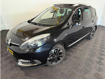 Automobil RENAULT