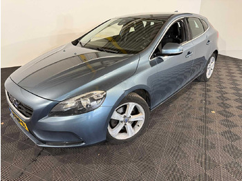 Automobil VOLVO