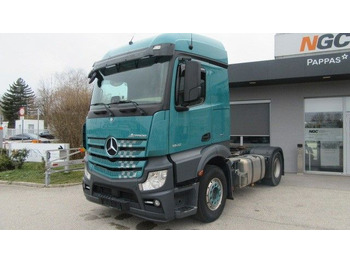Tegljač MERCEDES-BENZ
