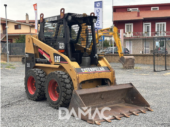 Mini utovarivač CATERPILLAR 226B