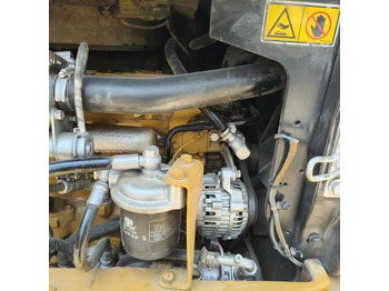 Mini bager CATERPILLAR 305: slika 2