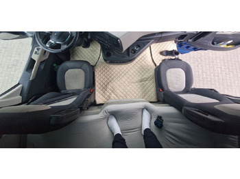 Kabina Ford KOMPLETNA F-MAX TRUCKS CARGO 500  for Ford FORD F-MAX TRUCKS CARGO 500: slika 3 Kabina Ford KOMPLETNA F-MAX TRUCKS CARGO 500  for Ford FORD F-MAX TRUCKS CARGO 500: slika 3