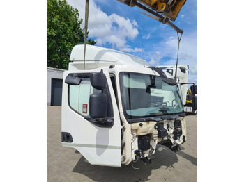 Kabina RENAULT D