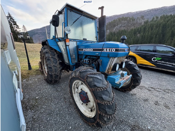 Traktor FORD