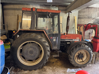 Traktor CASE IH 833