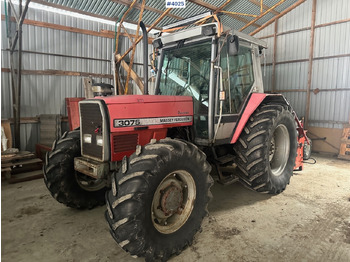 Traktor MASSEY FERGUSON 1000 series