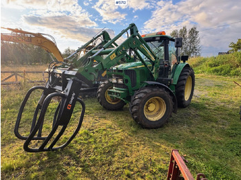 Traktor JOHN DEERE 6320