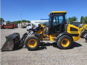 Utovarivač točkaš JCB 409