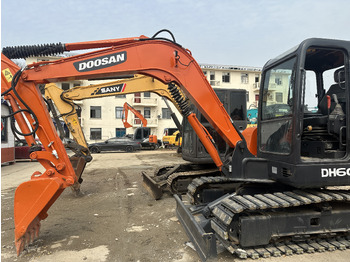 Bager guseničar DOOSAN DH60-7: slika 4