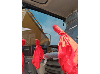 Bager guseničar Komatsu PC 210-8: slika 5