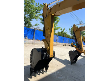 Bager guseničar Mini excavator CAT 307: slika 2