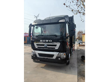 Kamion sa zatvorenim sandukom SINOTRUK HOWO