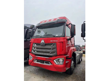 Tegljač SINOTRUK HOWO