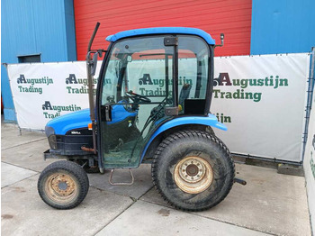 Traktor NEW HOLLAND TC series