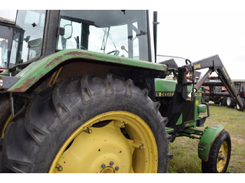 Traktor John Deere 1640: slika 4