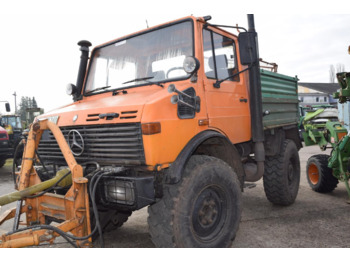 Korisno/ Posebno vozilo Mercedes-Benz Unimog U 1200: slika 2