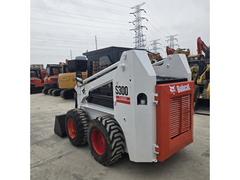 Mini utovarivač BOBCAT S300: slika 2