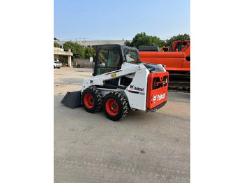 Mini utovarivač Bobcat S450: slika 4
