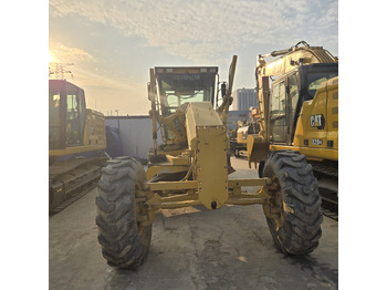Grejder CATERPILLAR 140H