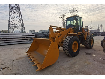 Utovarivač točkaš Caterpillar 950H: slika 4