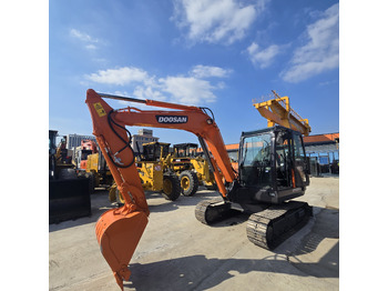 Mini bager DOOSAN DX60