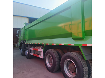 Kamion sa zatvorenim sandukom SINOTRUK HOWO: slika 4