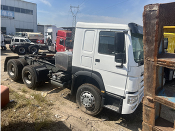 Tegljač SINOTRUK HOWO trailer head: slika 4