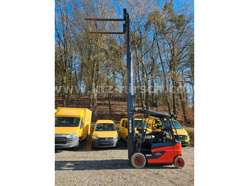 Električni viljuškar LINDE E25