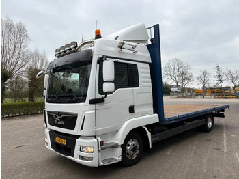 Kamion sa tovarnim sandukom MAN TGL 8.250 / OPEN LAADBAK / SLAAP CABINE / 6 CILINDER / AUTOMAAT / APK - TUV JANUARI 2026: slika 2