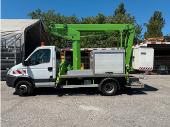 Vazdušna platforma montirana na kamion IVECO Daily