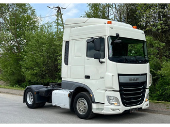 Tegljač DAF XF 106