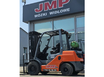 Gasni viljuškar TOYOTA