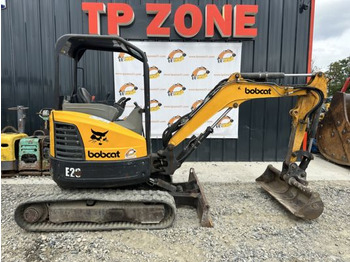 Mini bager BOBCAT E26
