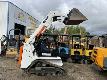 Kompaktni utovarivač guseničar Bobcat T110 Joystick: slika 3 Kompaktni utovarivač guseničar Bobcat T110 Joystick: slika 3