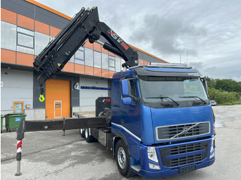 Kamion sa dizalicom VOLVO FH12