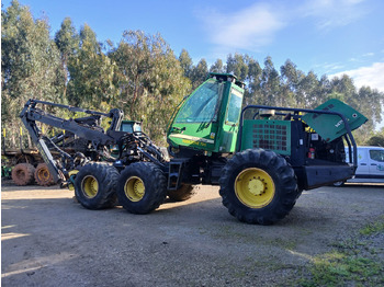 Kombajn za šumarstvo JOHN DEERE