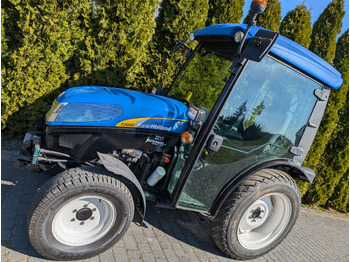 Mali traktor New Holland T3040F: slika 2