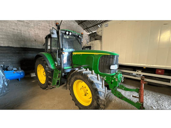 Traktor JOHN DEERE 6520