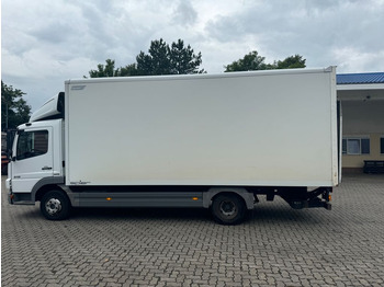 Kamion sa zatvorenim sandukom Mercedes-Benz 818: slika 5