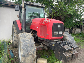 Traktor Massey Ferguson 8220 Tractor: slika 4