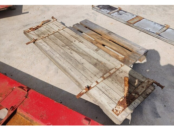 Karoserija i eksterijer za Traktorska prikolica za farmu/ Kiper Peräkärryn laita - K 54cm - L 195cm - puinen: slika 4